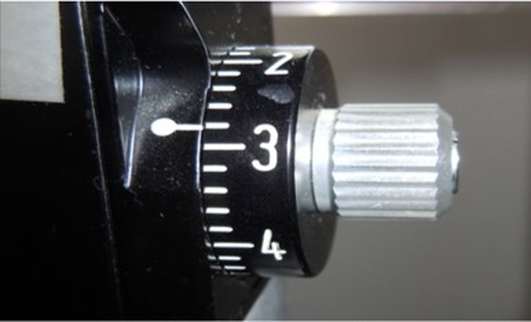 Hypertonie oculaire après injection intravitréenne dans la DMLA et le diabète